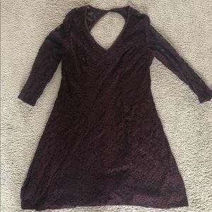 Maroon 3/4 sleeve lace dress